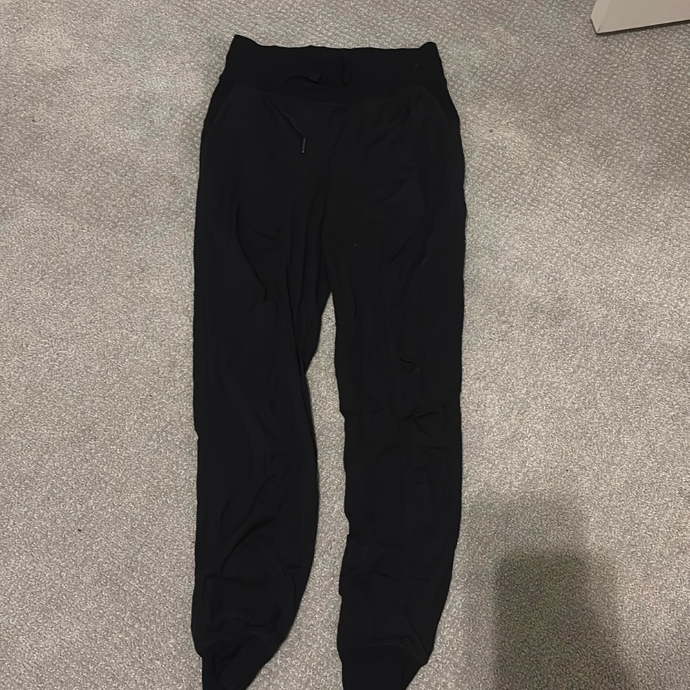 Lulu joggers!